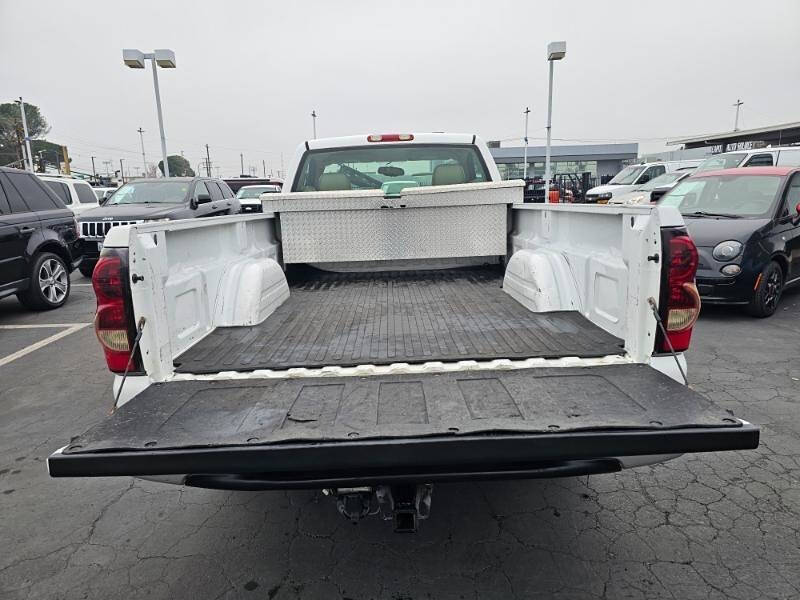 2004 Chevrolet Silverado 1500 Work Truck