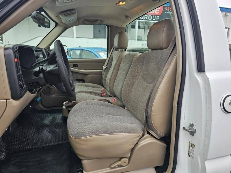 2004 Chevrolet Silverado 1500 Work Truck