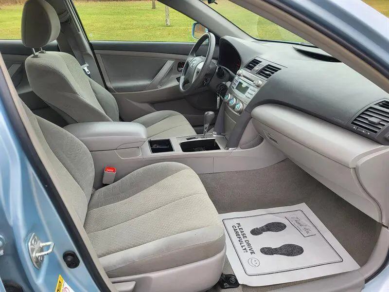 2009 Toyota Camry LE